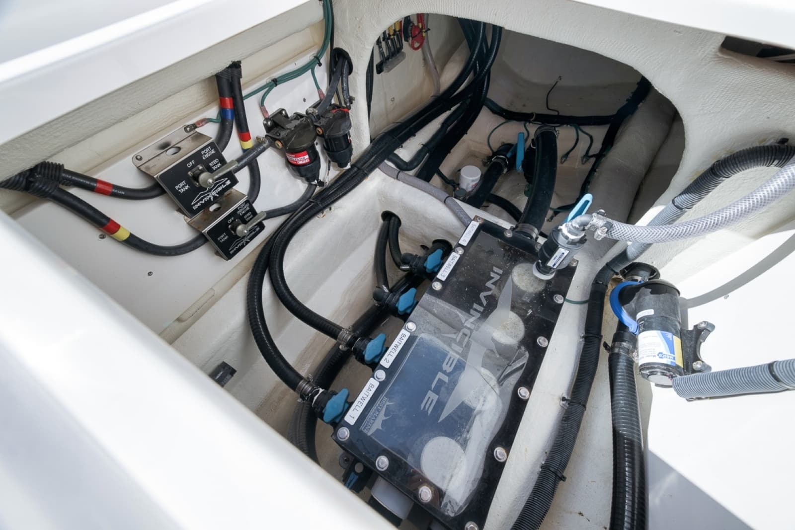 2025 Invincible 35 Catamaran