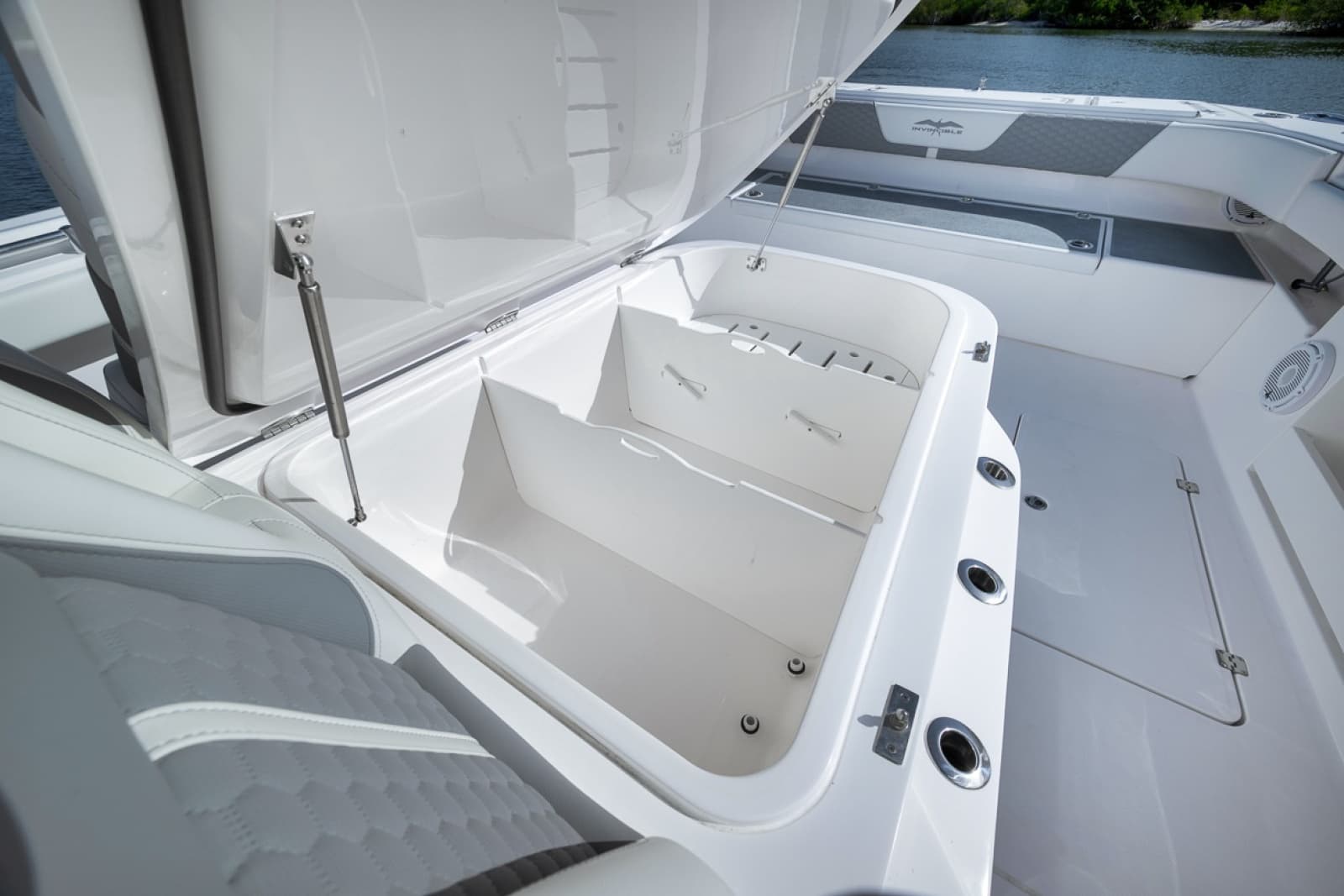 2025 Invincible 35 Catamaran