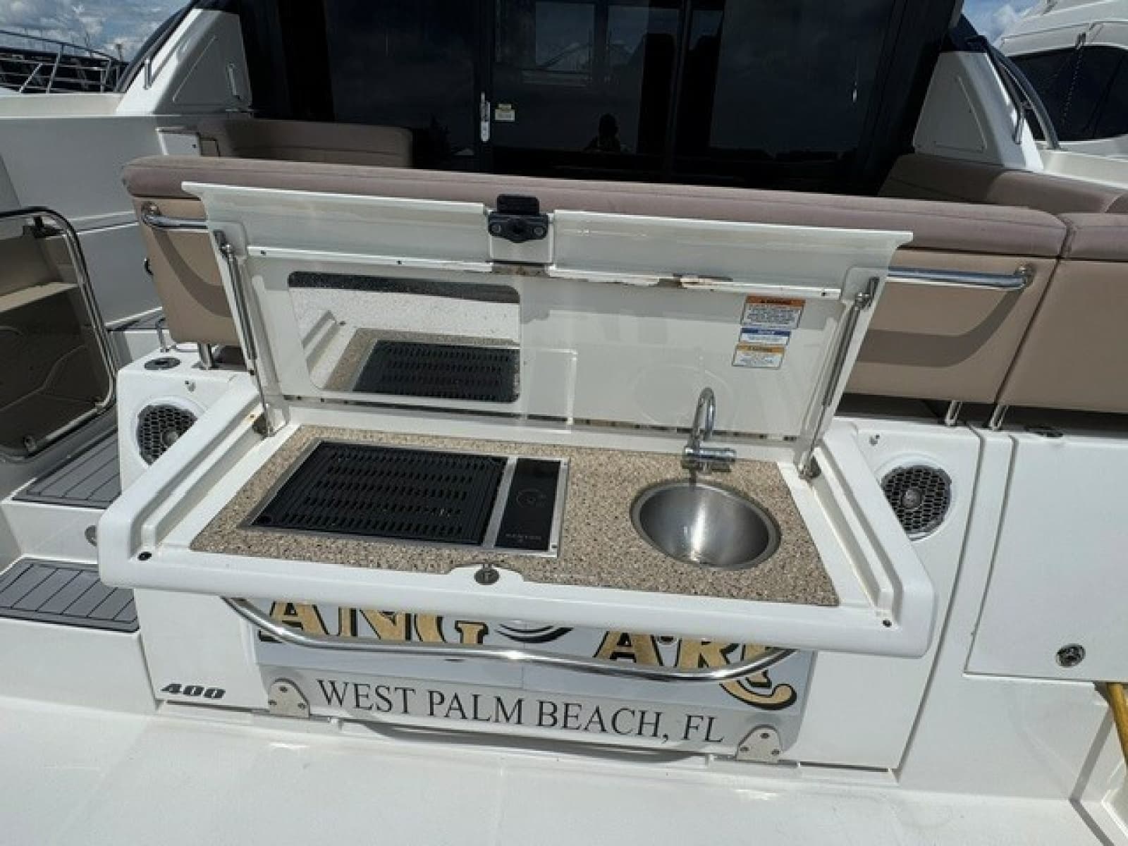 2017 Sea Ray 400 Sundancer