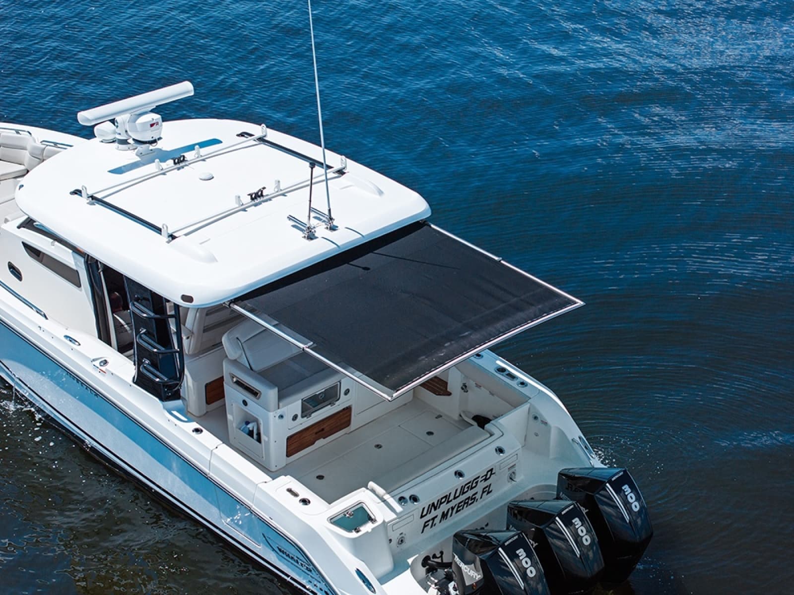 Retractable sunshade