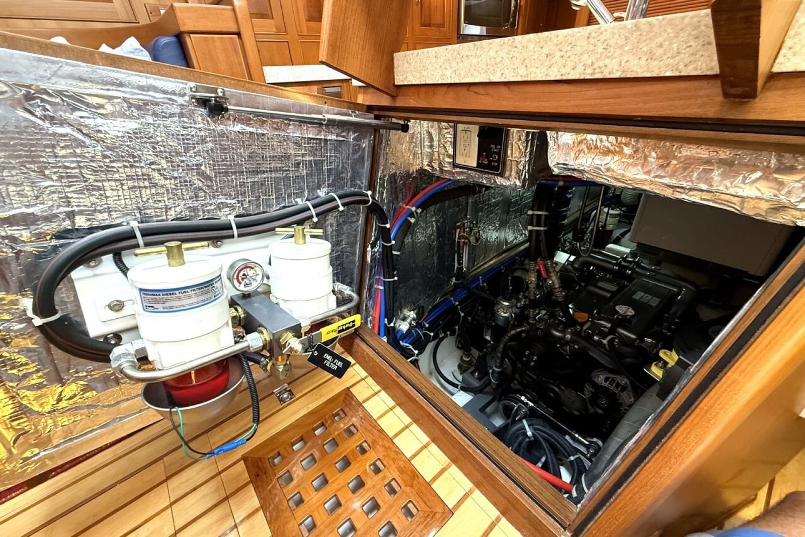 2016 Hylas 56