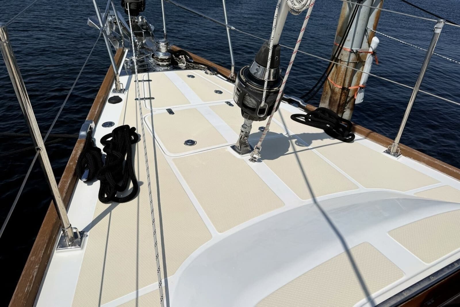 2016 Hylas 56