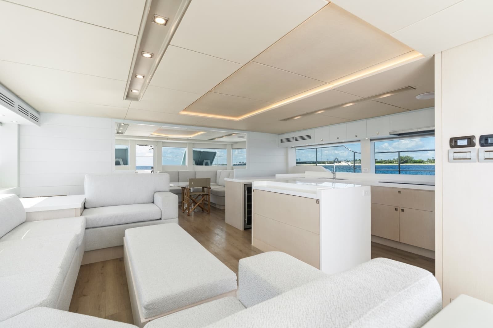 Two Oceans 555