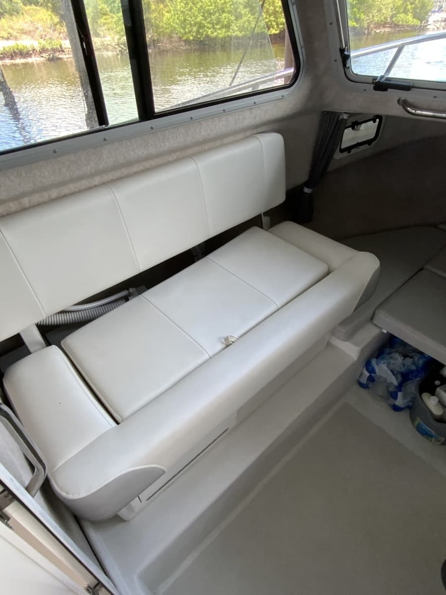 2022 Parker 2320 SC (Sport Cabin)