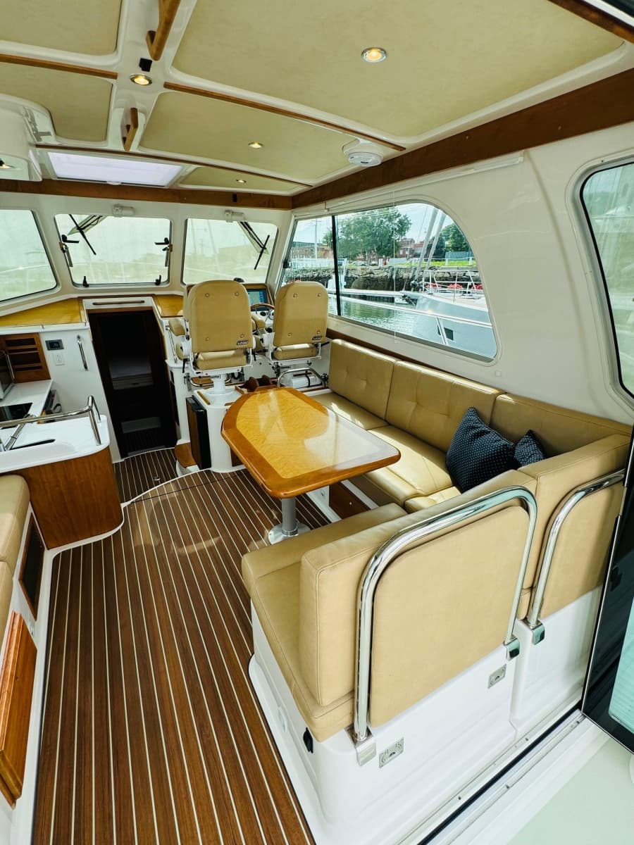 2018 Back Cove 37