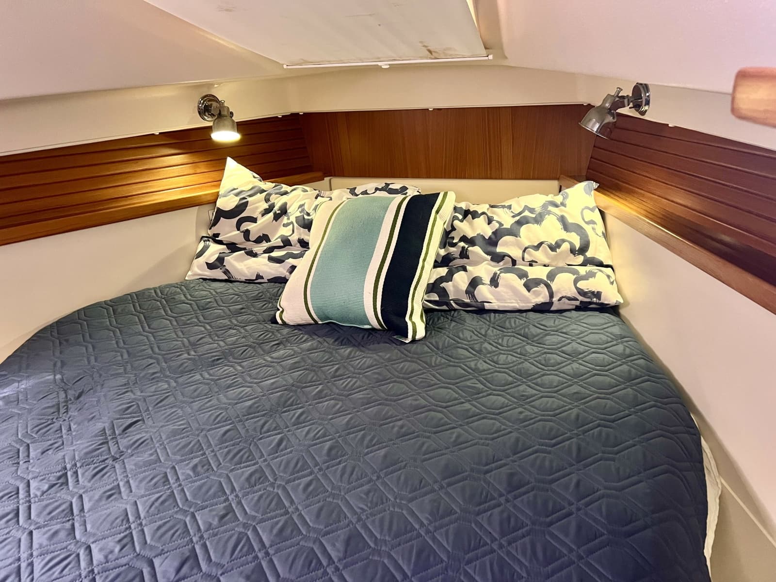 2011 Catalina 355