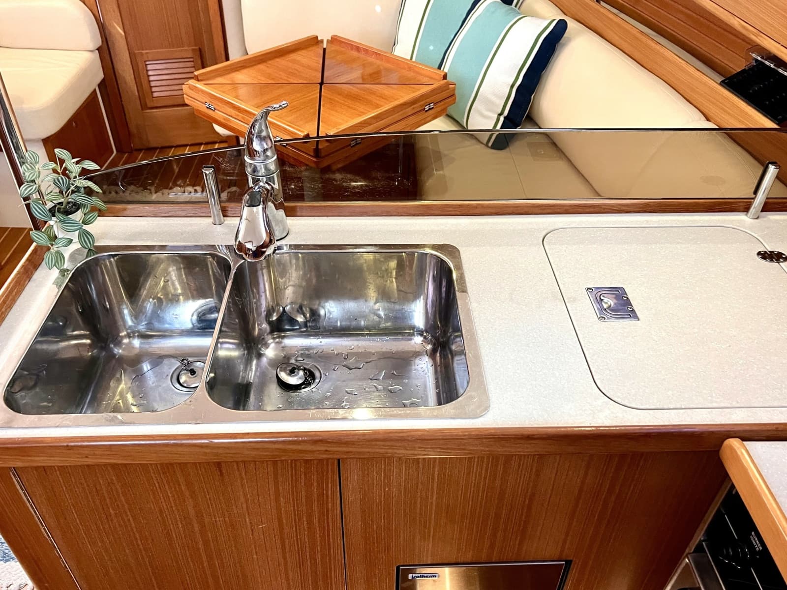 2011 Catalina 355