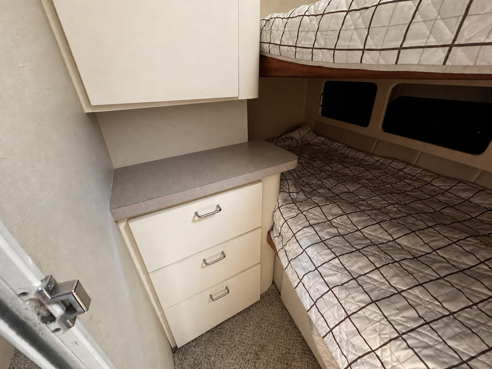 1995 Mainship 40 Sedan Bridge
