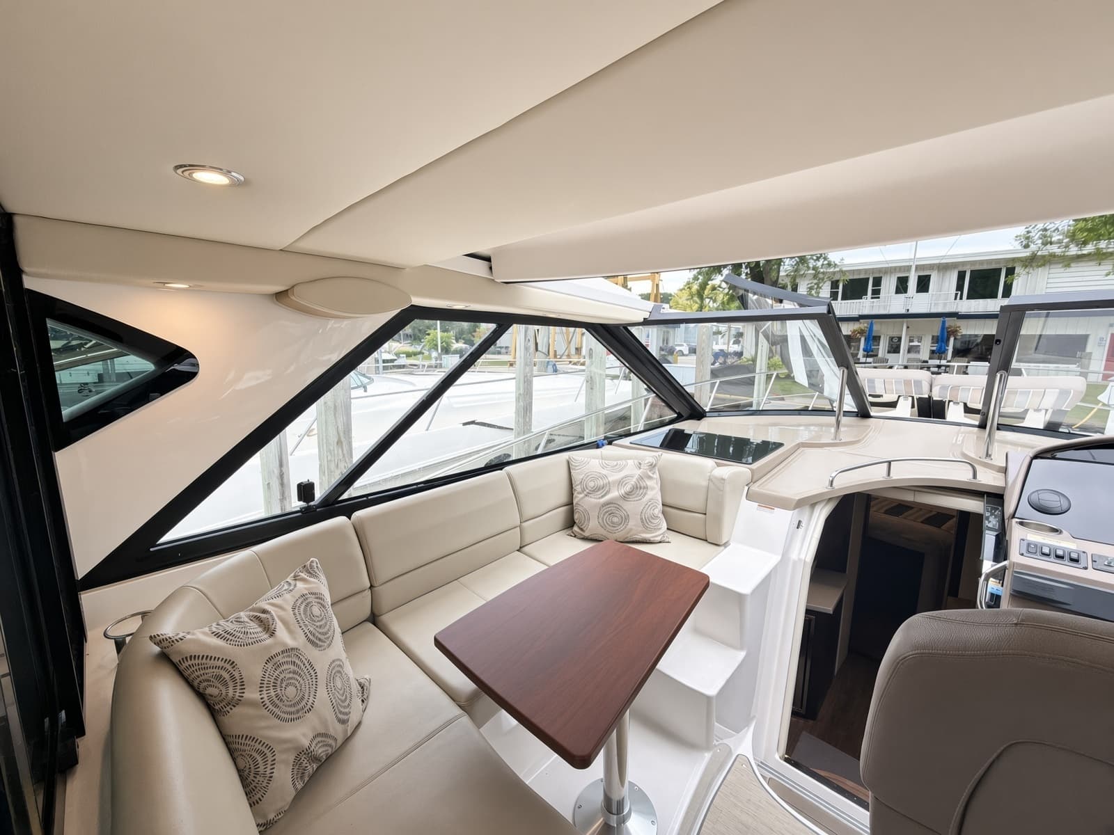 2016 Regal 42 Sport Coupe