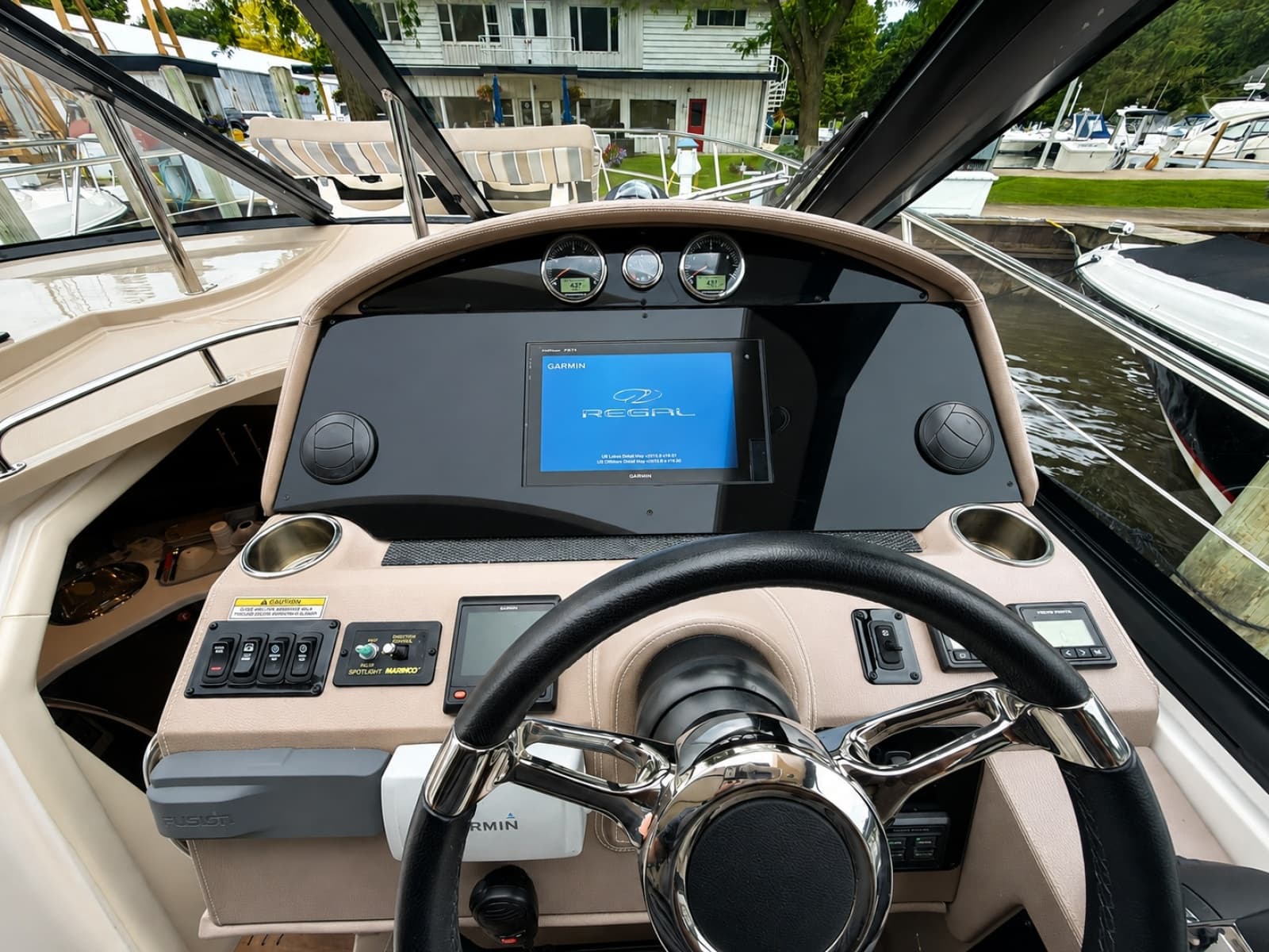 2016 Regal 42 Sport Coupe