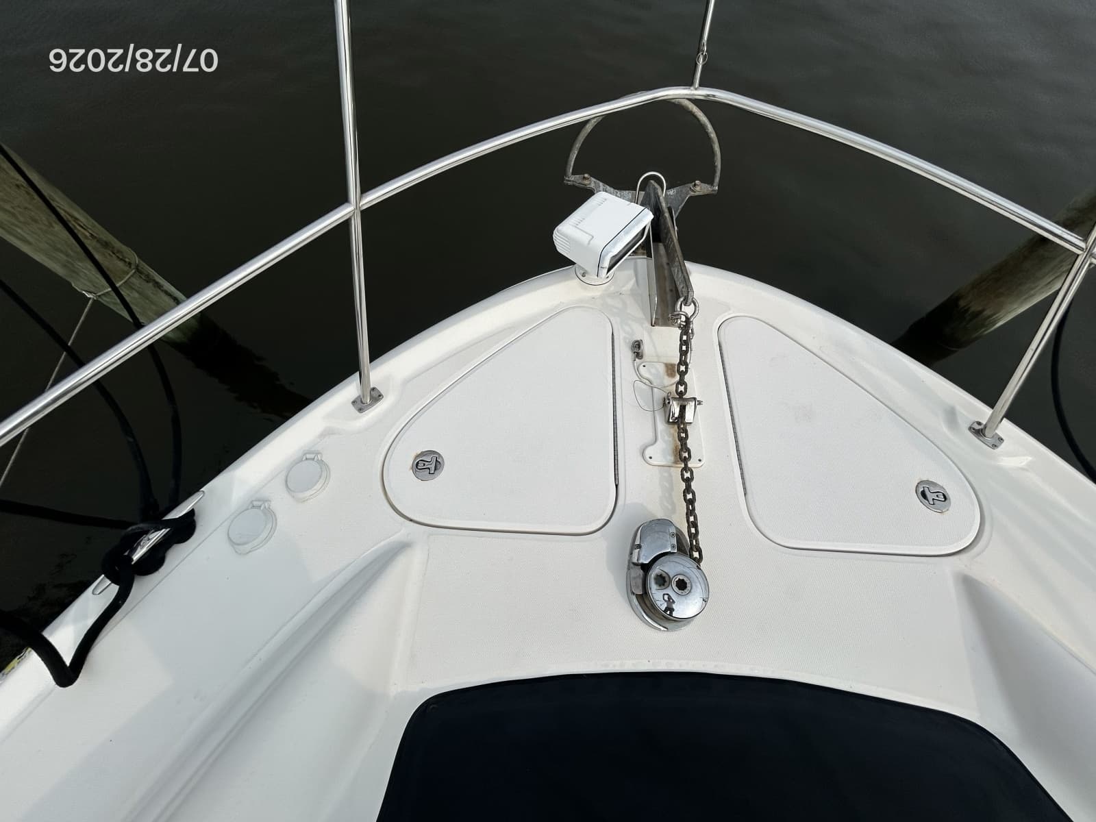 40' Sea Ray anchor windlass1