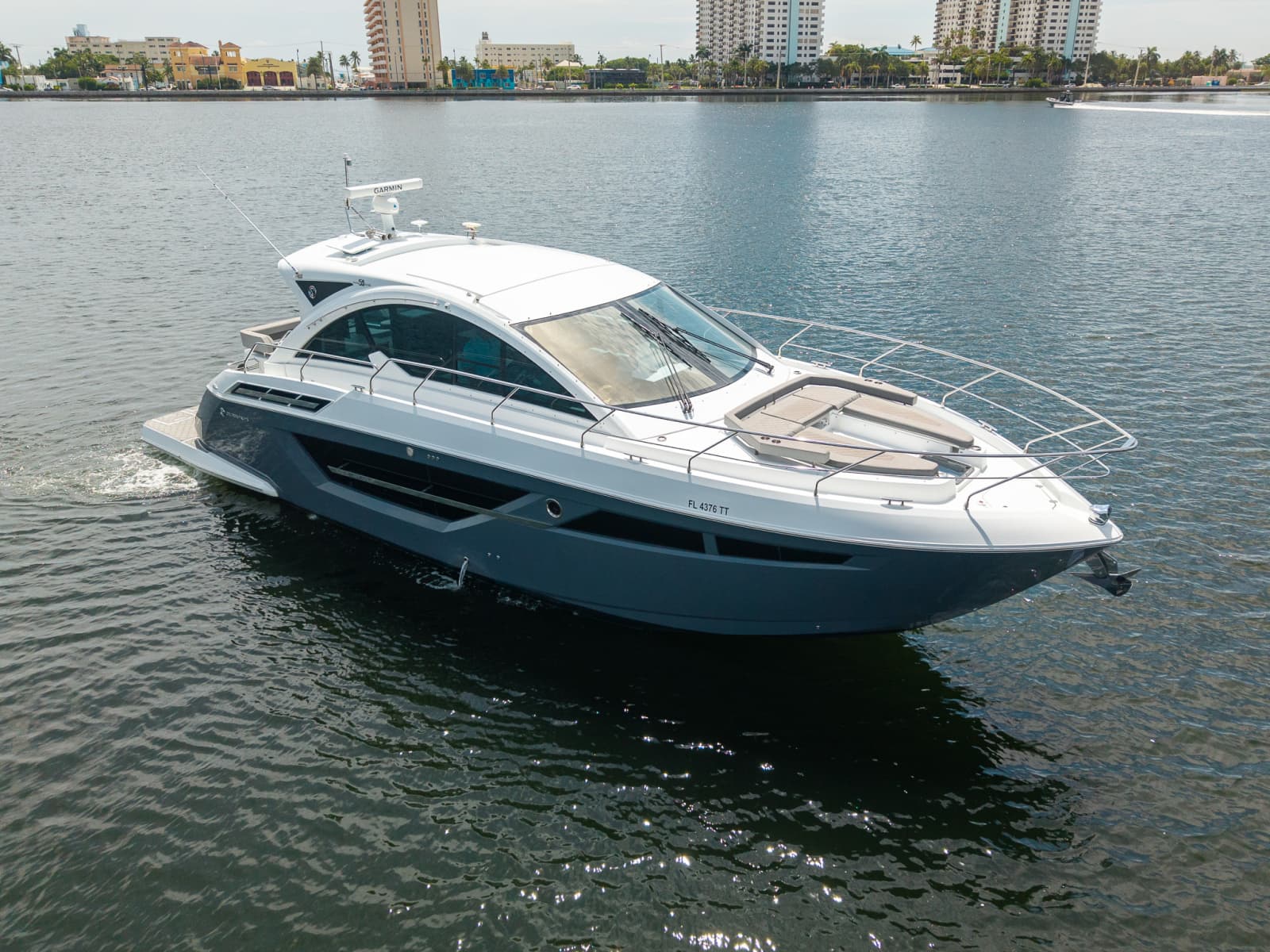 2023 Cruisers Yachts 50 CANTIUS