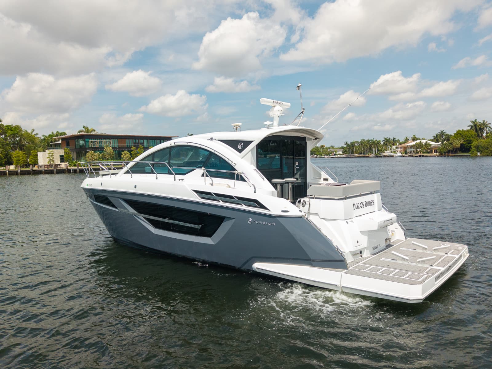 2023 Cruisers Yachts 50 CANTIUS