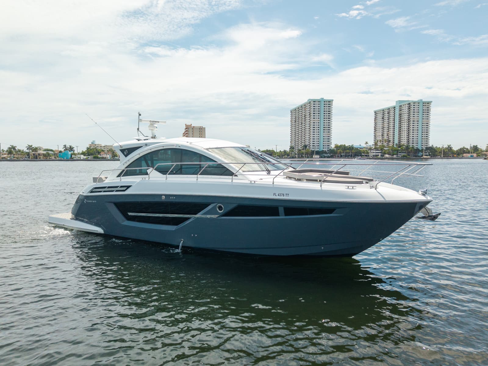 2023 Cruisers Yachts 50 CANTIUS