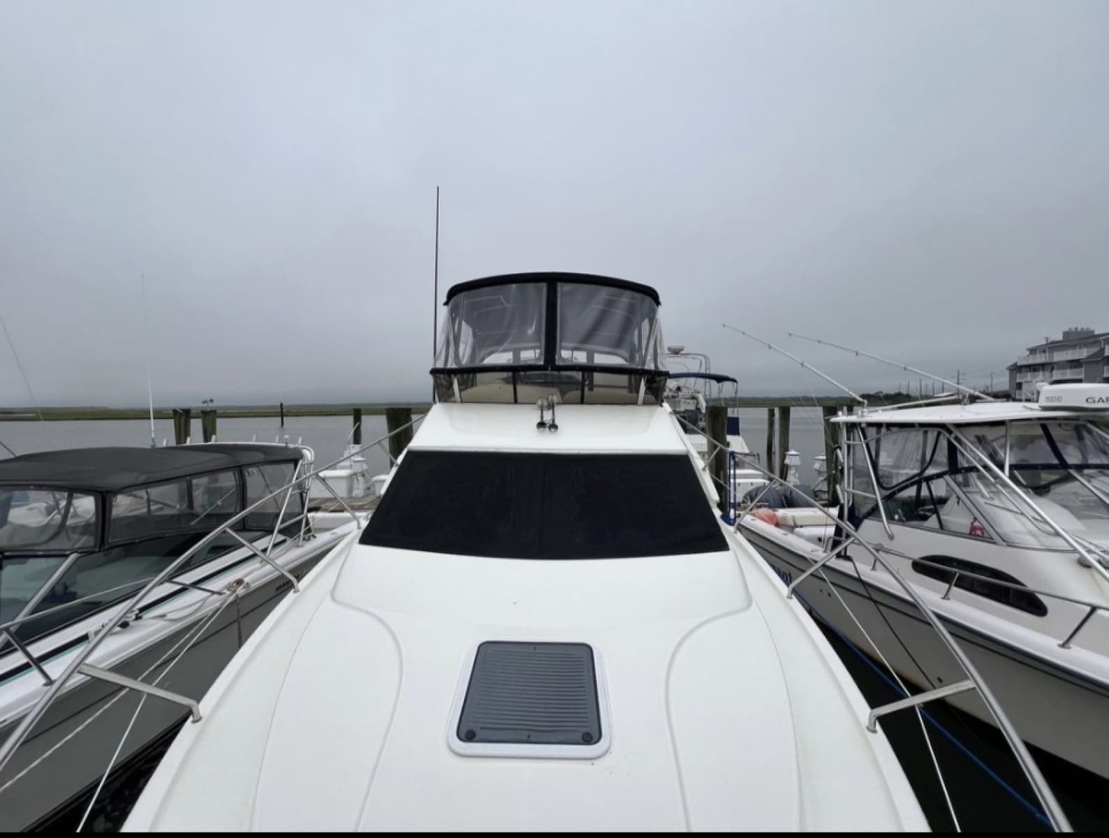 2001 Silverton 330 Sport Bridge