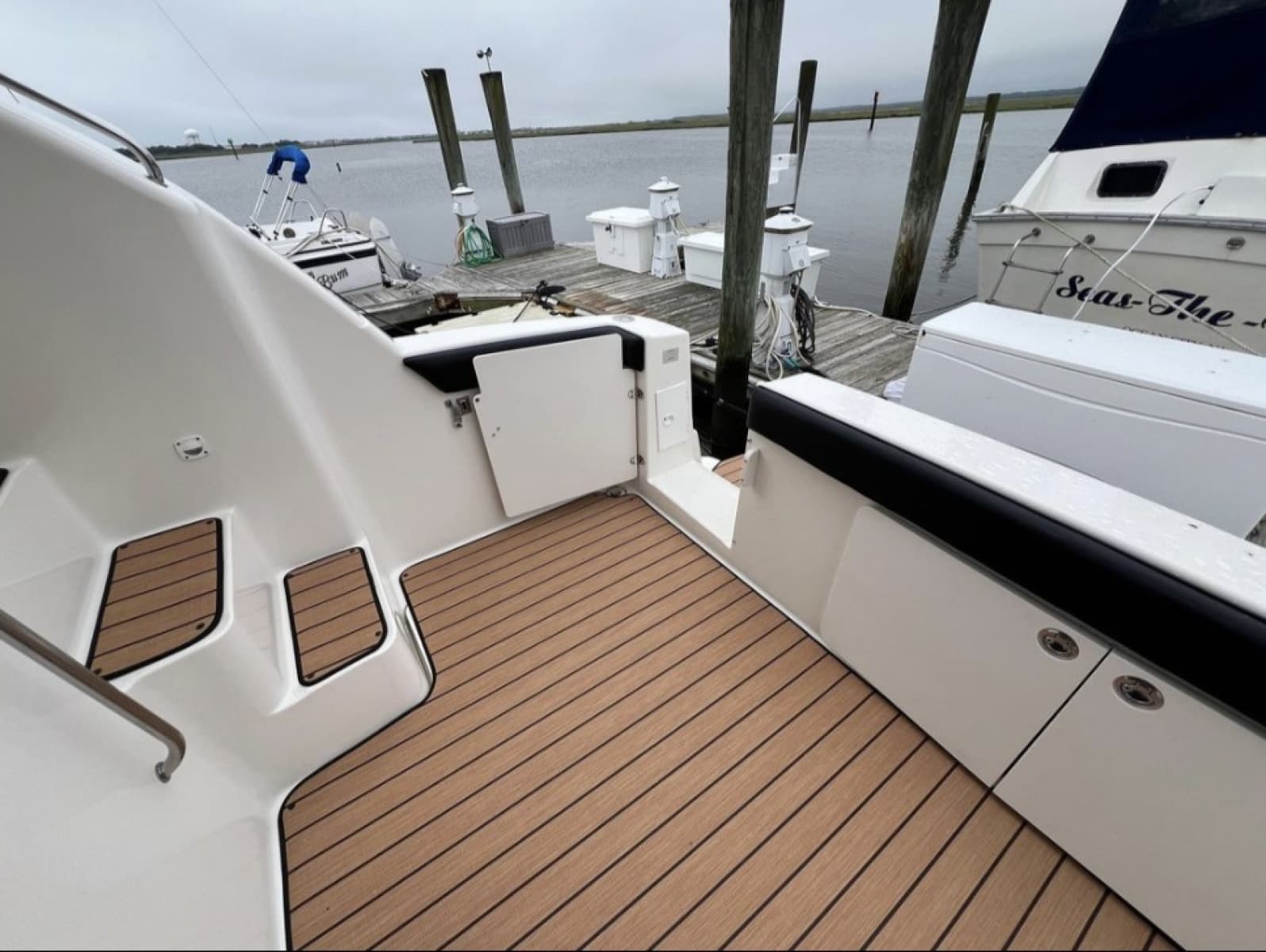 2001 Silverton 330 Sport Bridge