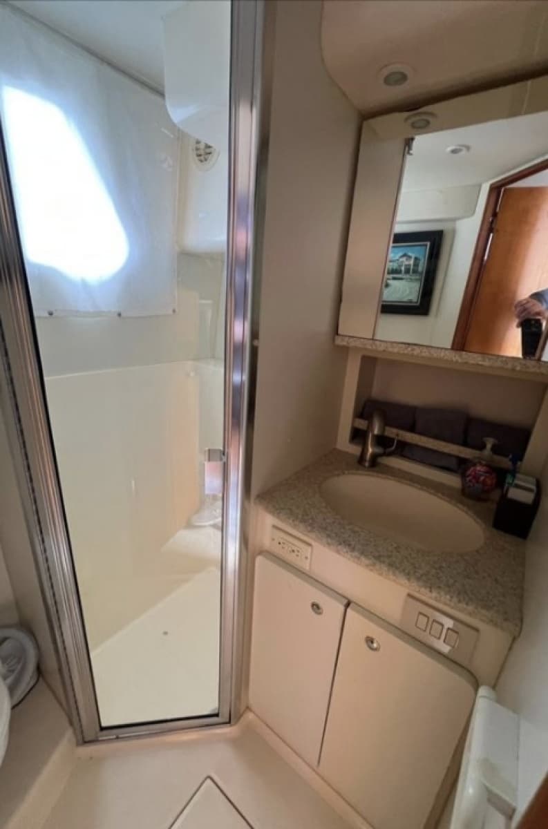2001 Silverton 330 Sport Bridge
