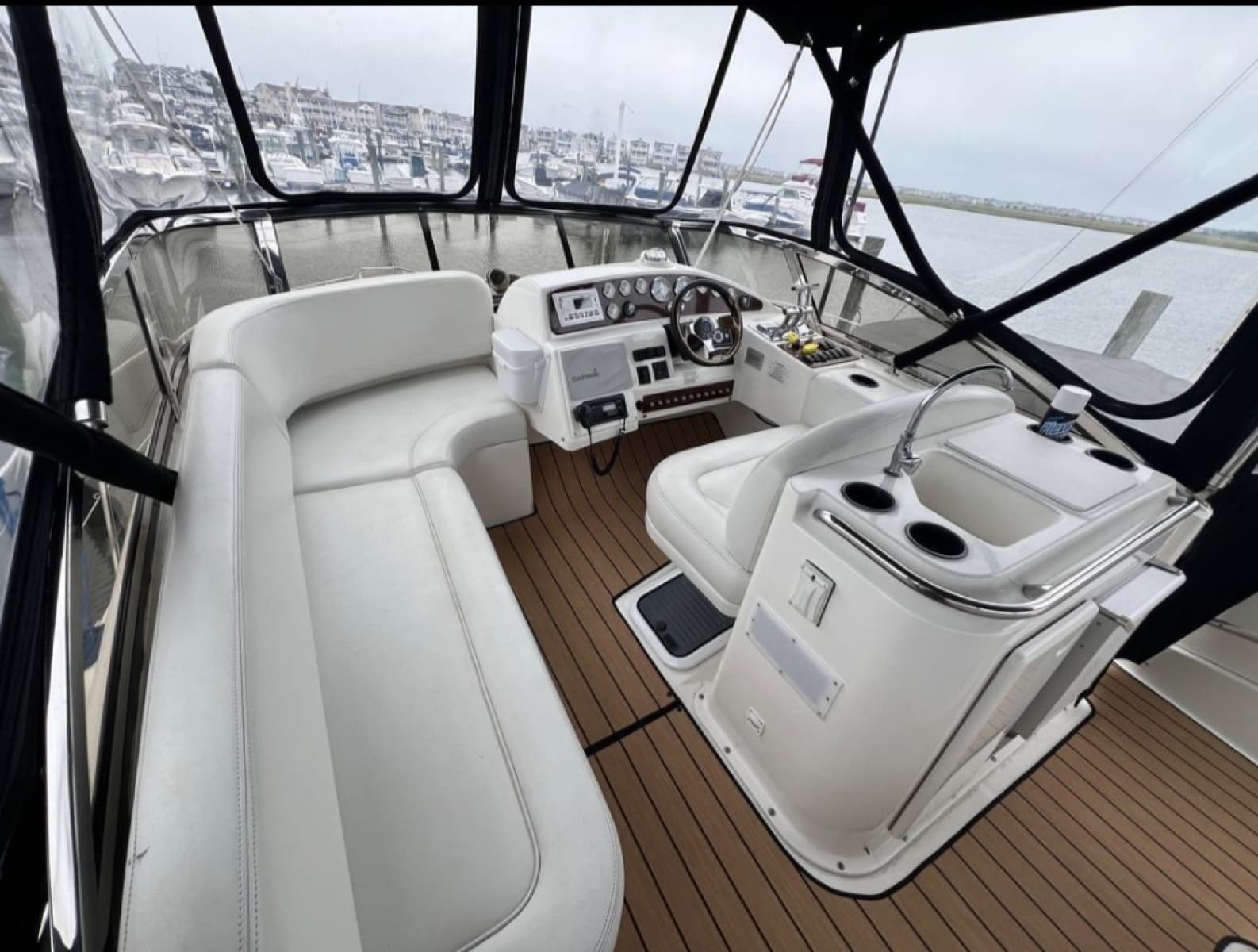2001 Silverton 330 Sport Bridge