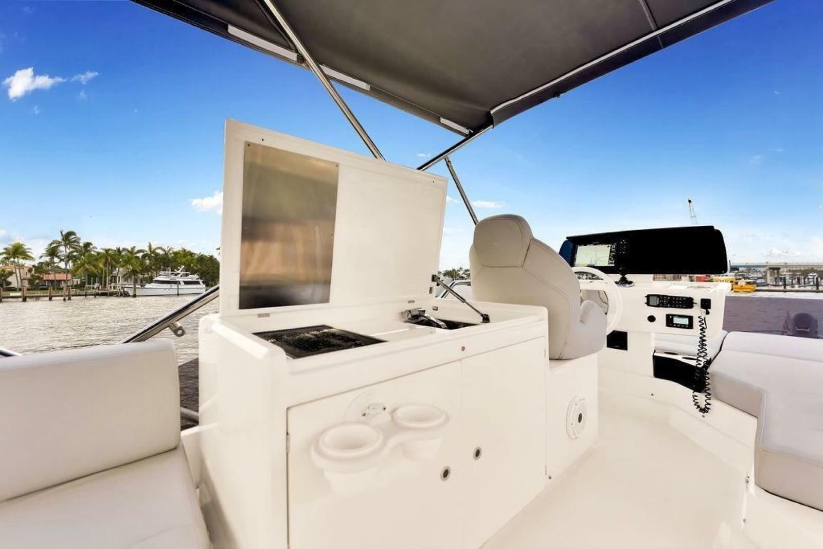 2021 Ferretti Yachts 500