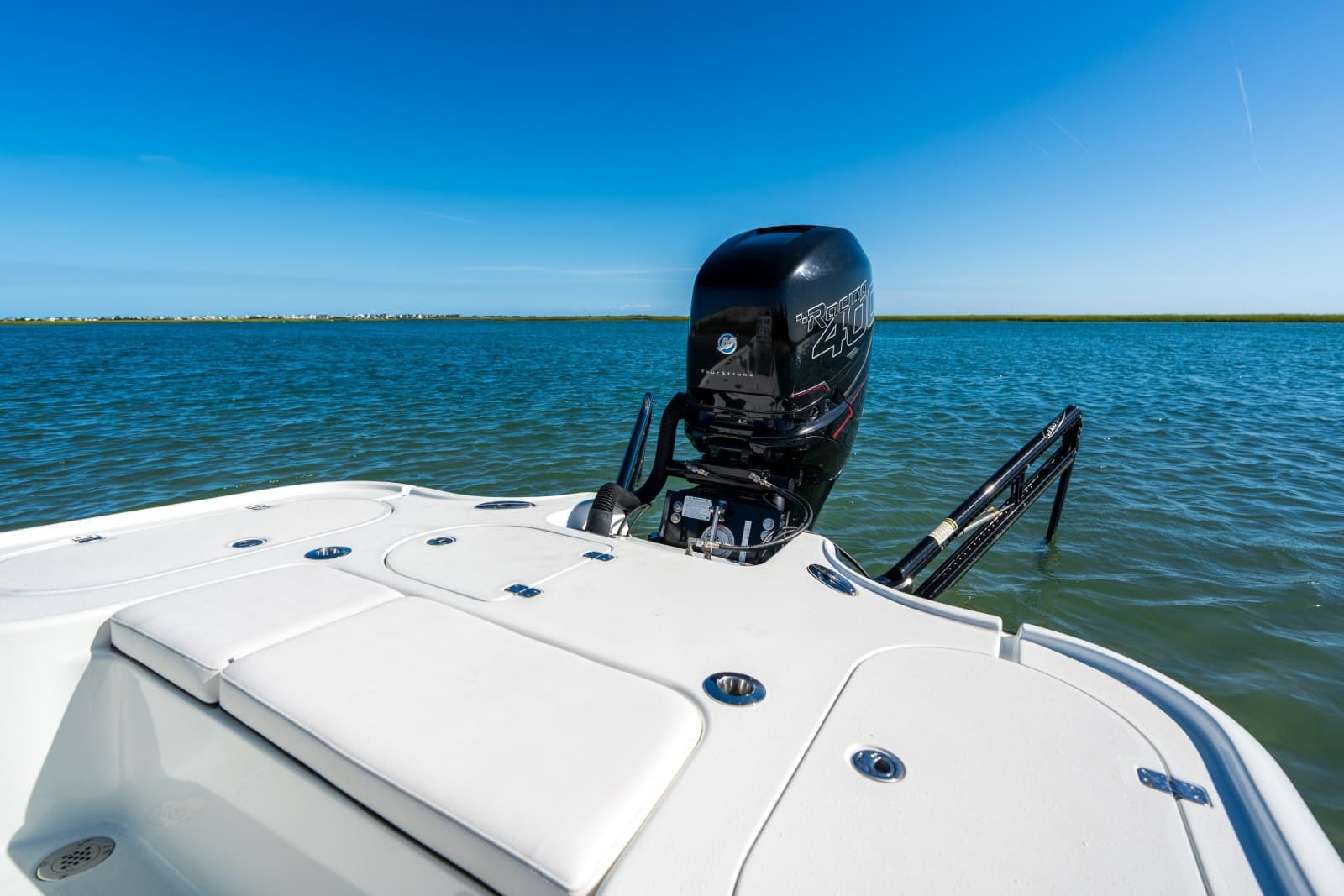 2013 Yellowfin 24 Bay