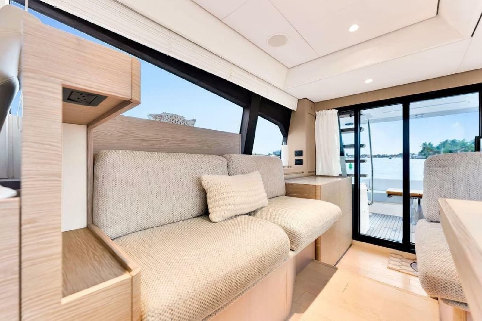 2021 Ferretti Yachts 500