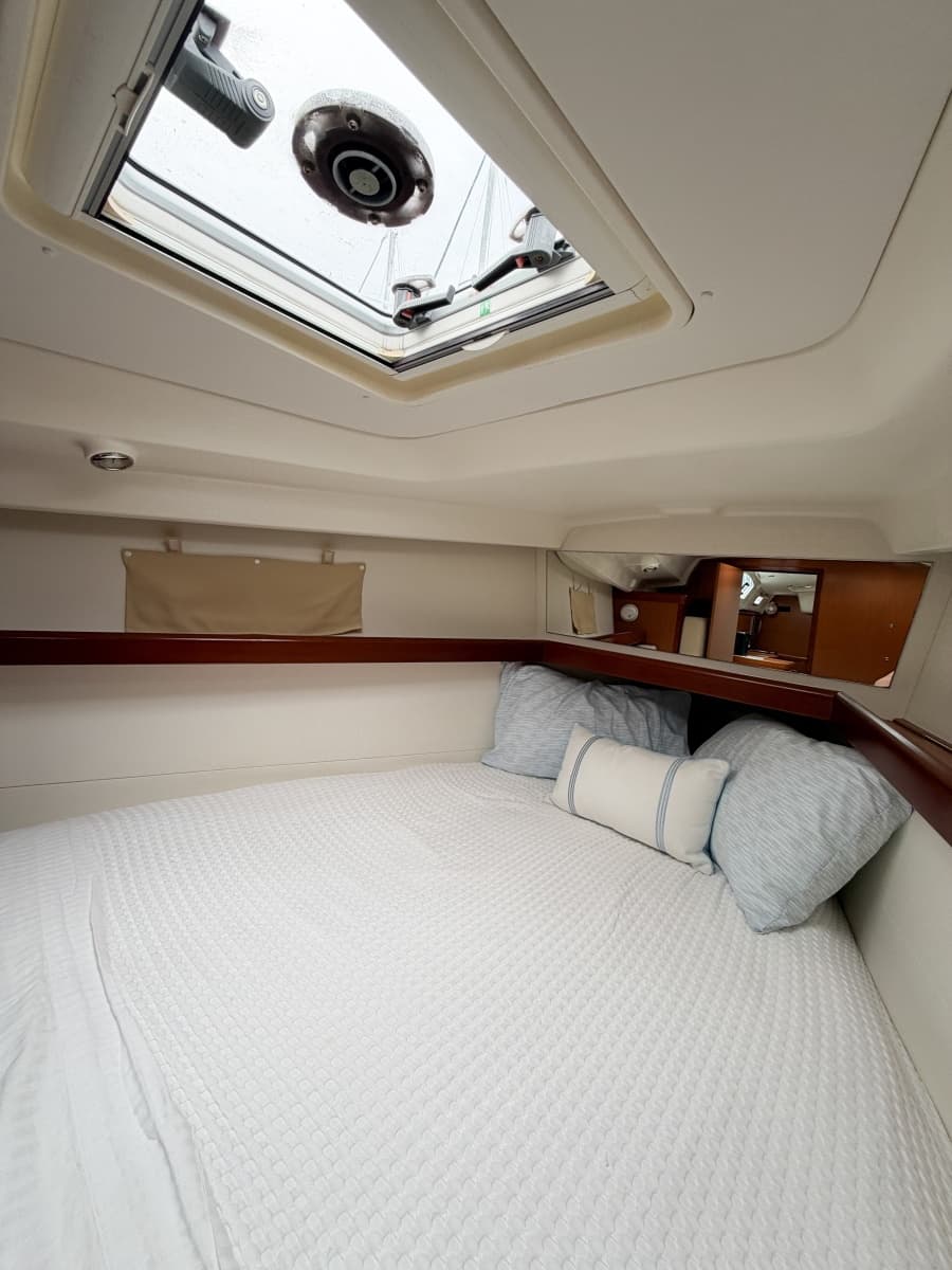 2009 Beneteau Oceanis 40