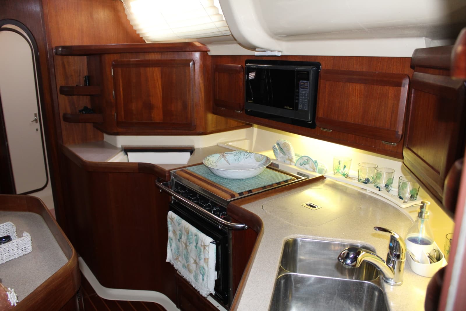 1997 Hunter 430