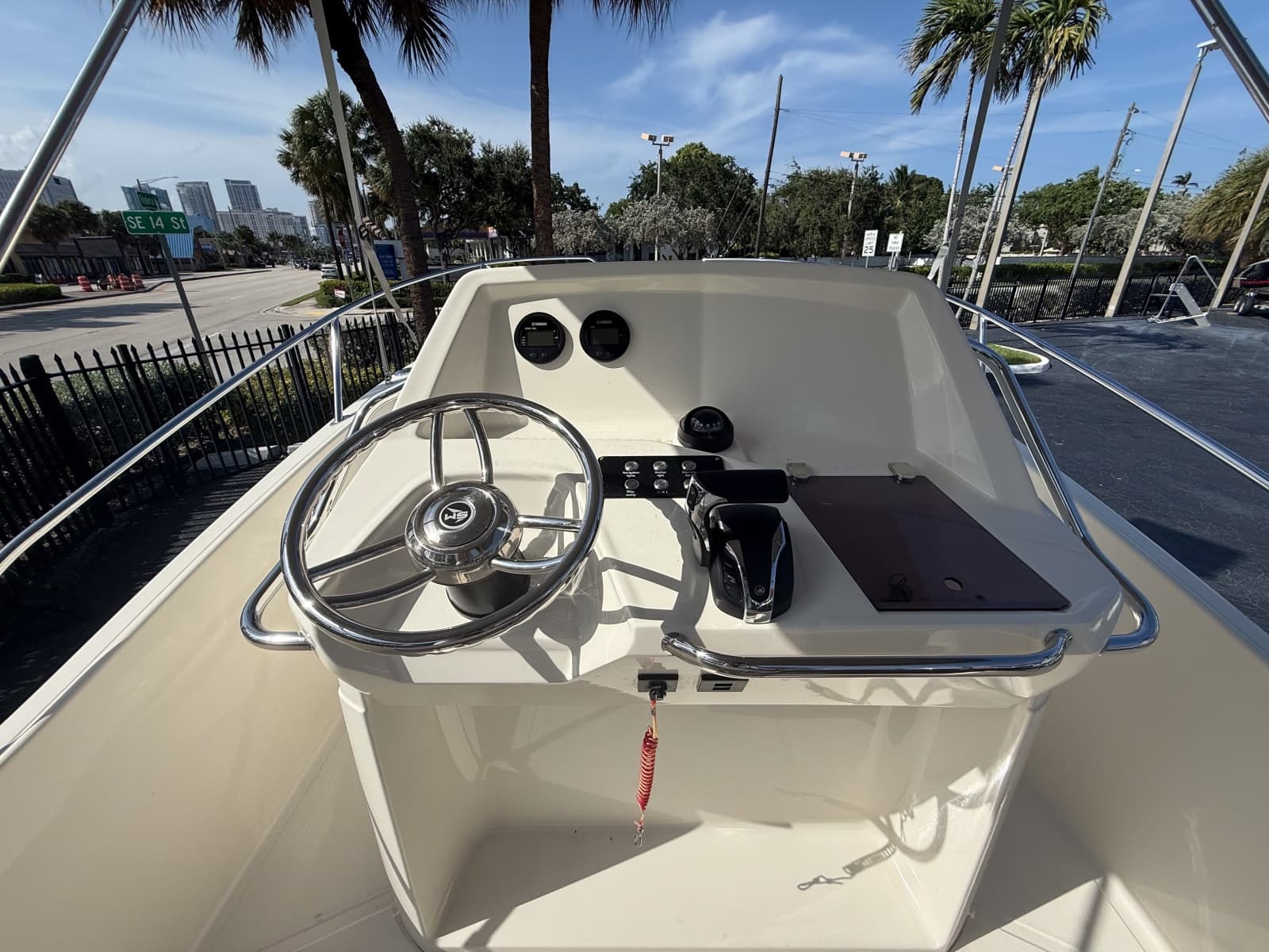 2023 White Shark 210CC