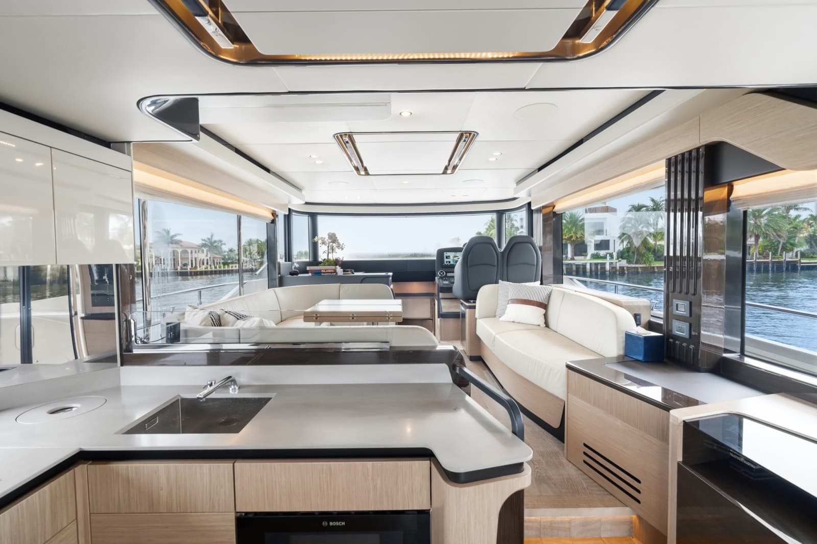 2022 Absolute Navetta 52