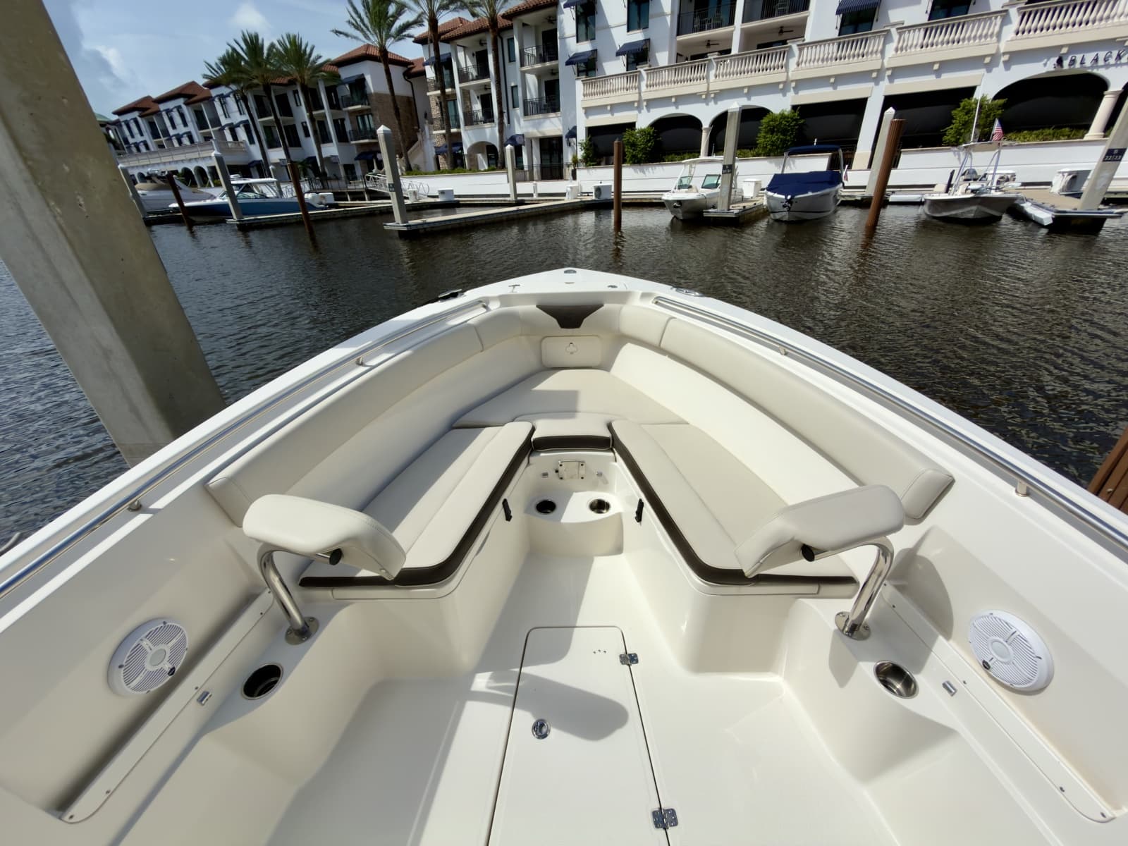 2023 Sailfish 290 CC
