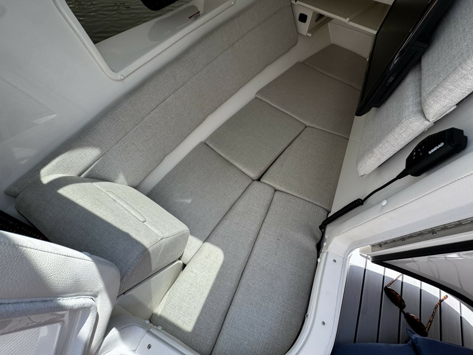 2021 Sea Ray 350 SLX