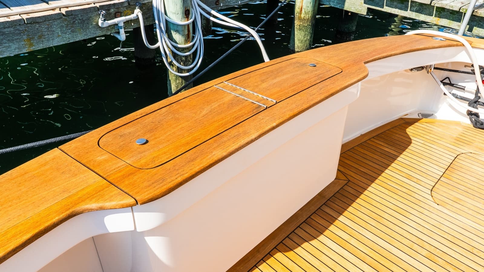2007 Post 53 Convertible