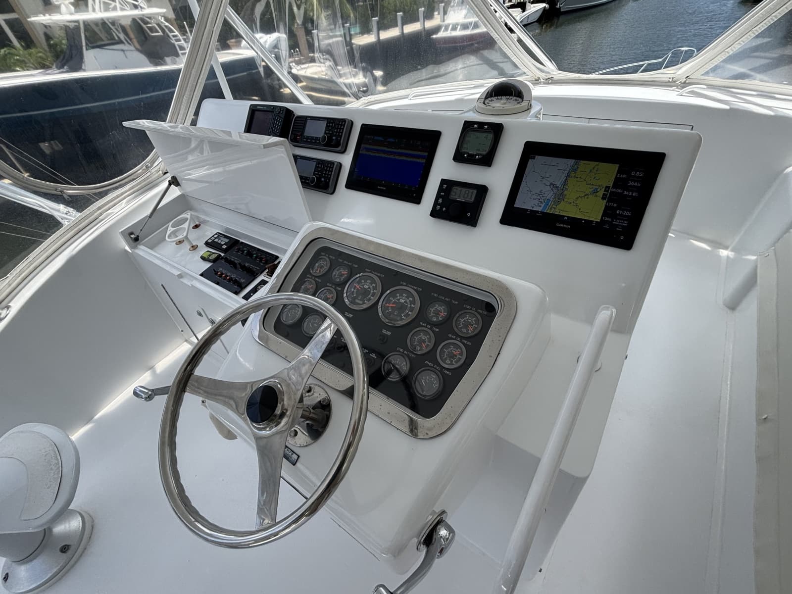 2005 Hatteras Convertible