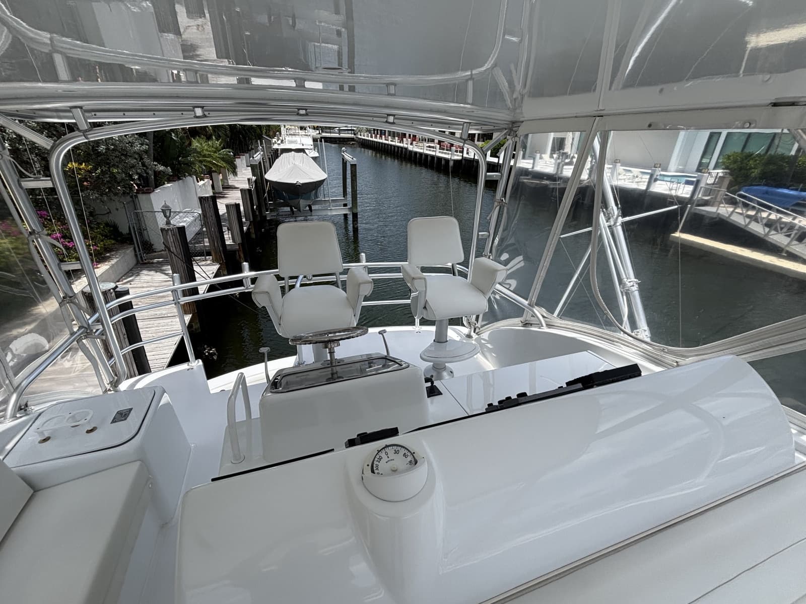 2005 Hatteras Convertible
