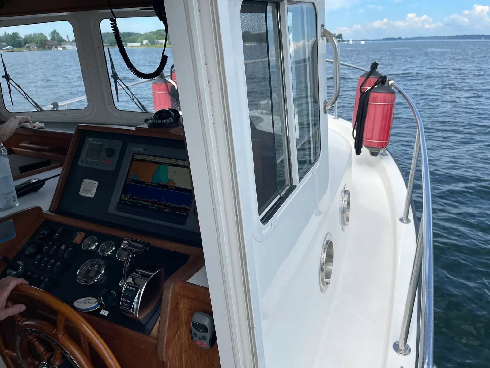 2010 Nordic Tugs 32/34 Pilothouse