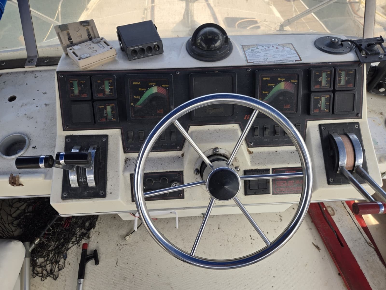 1986 Bayliner 3870