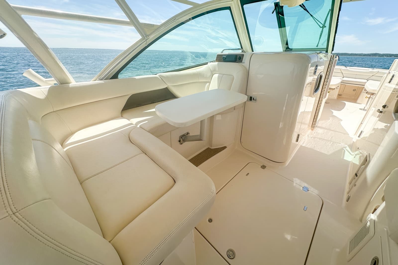 2015 Grady-White 375 Freedom