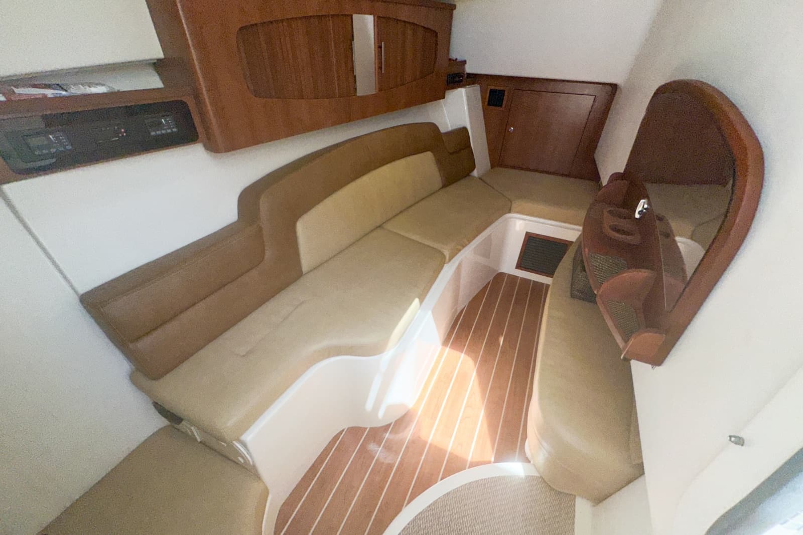 2015 Grady-White 375 Freedom