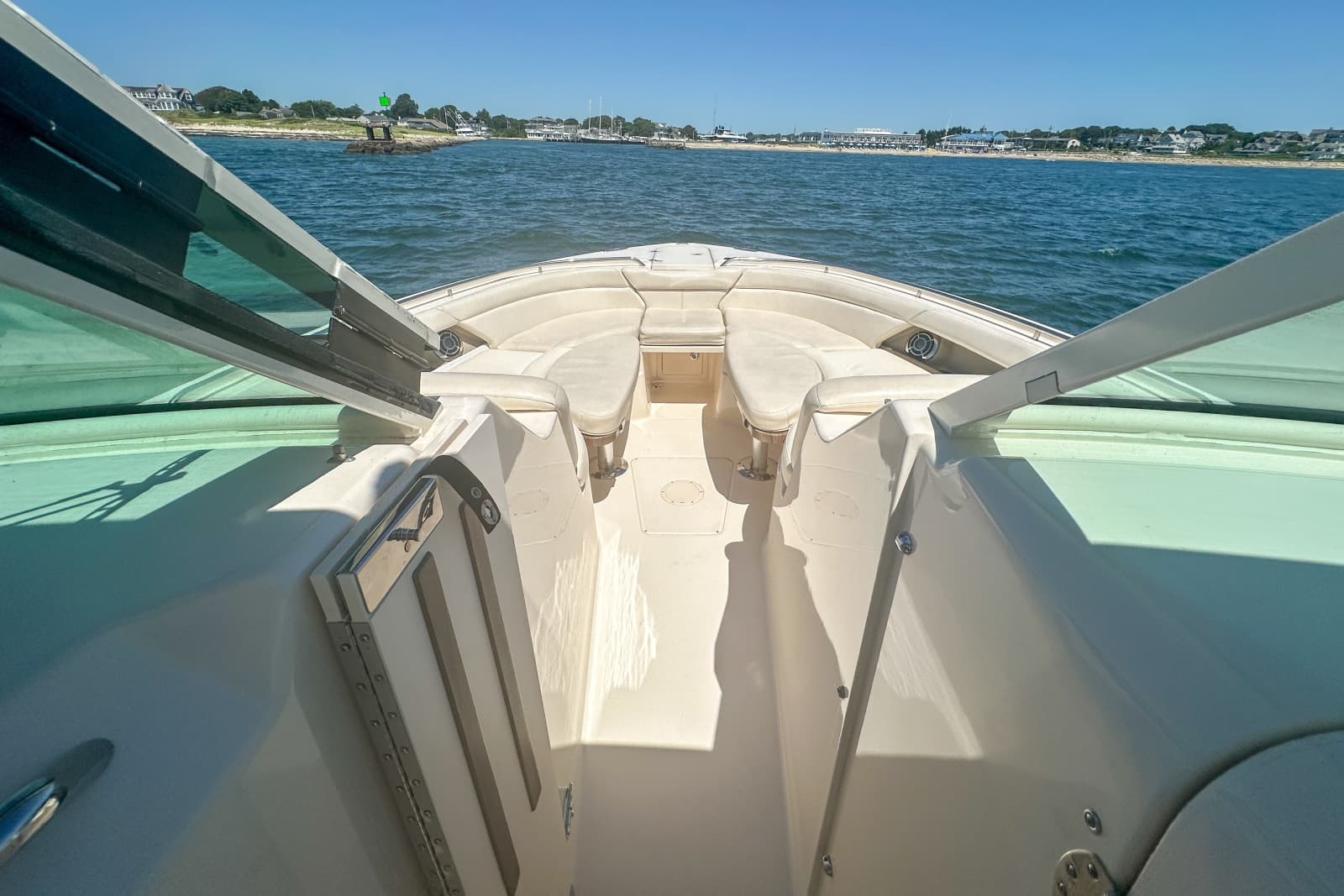 2015 Grady-White 375 Freedom