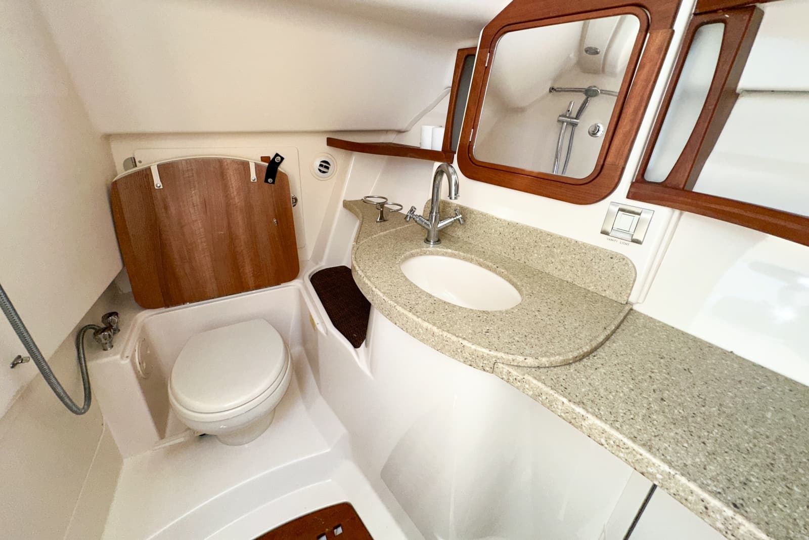 2015 Grady-White 375 Freedom