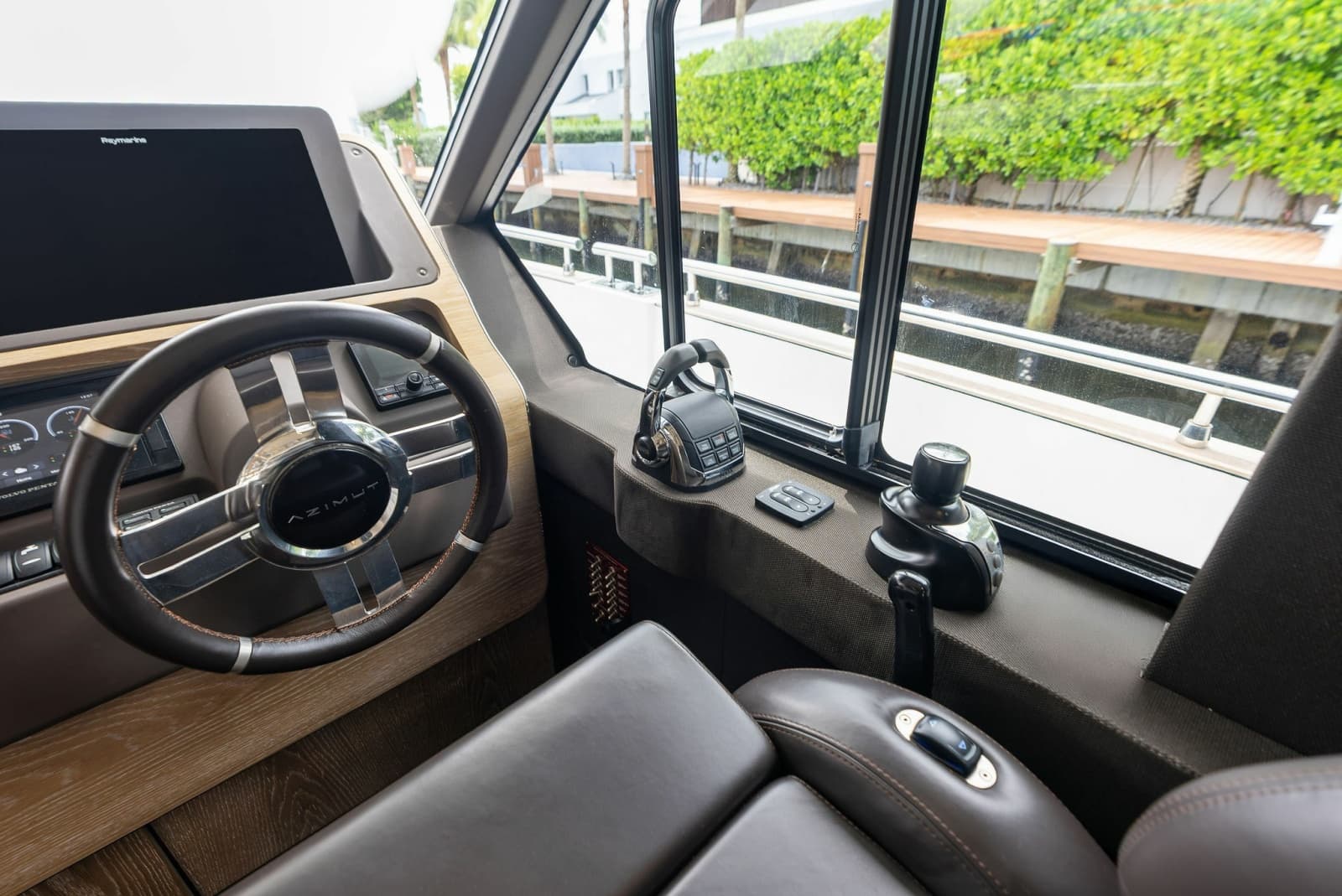 2021 Azimut Magellano 66