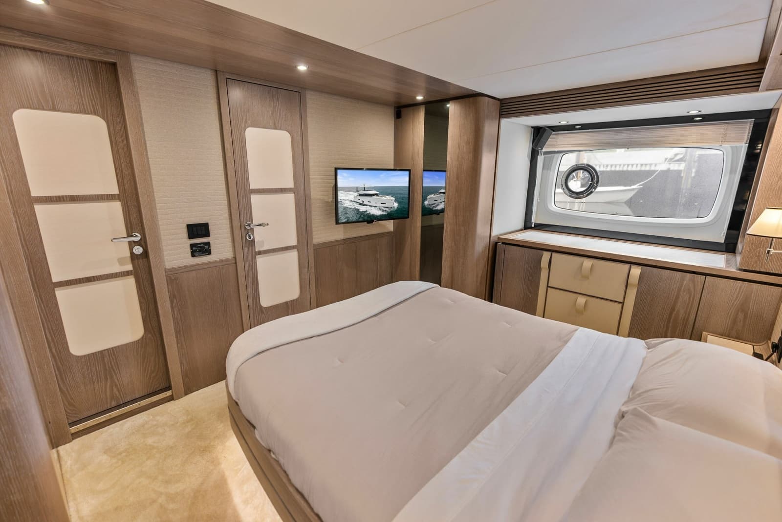 2021 Azimut Magellano 66