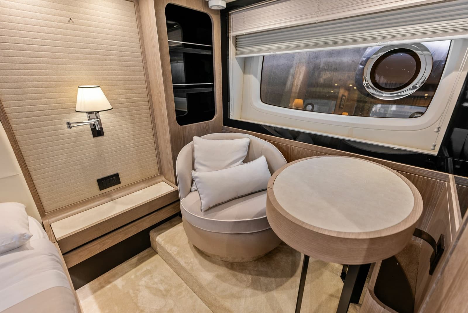2021 Azimut Magellano 66