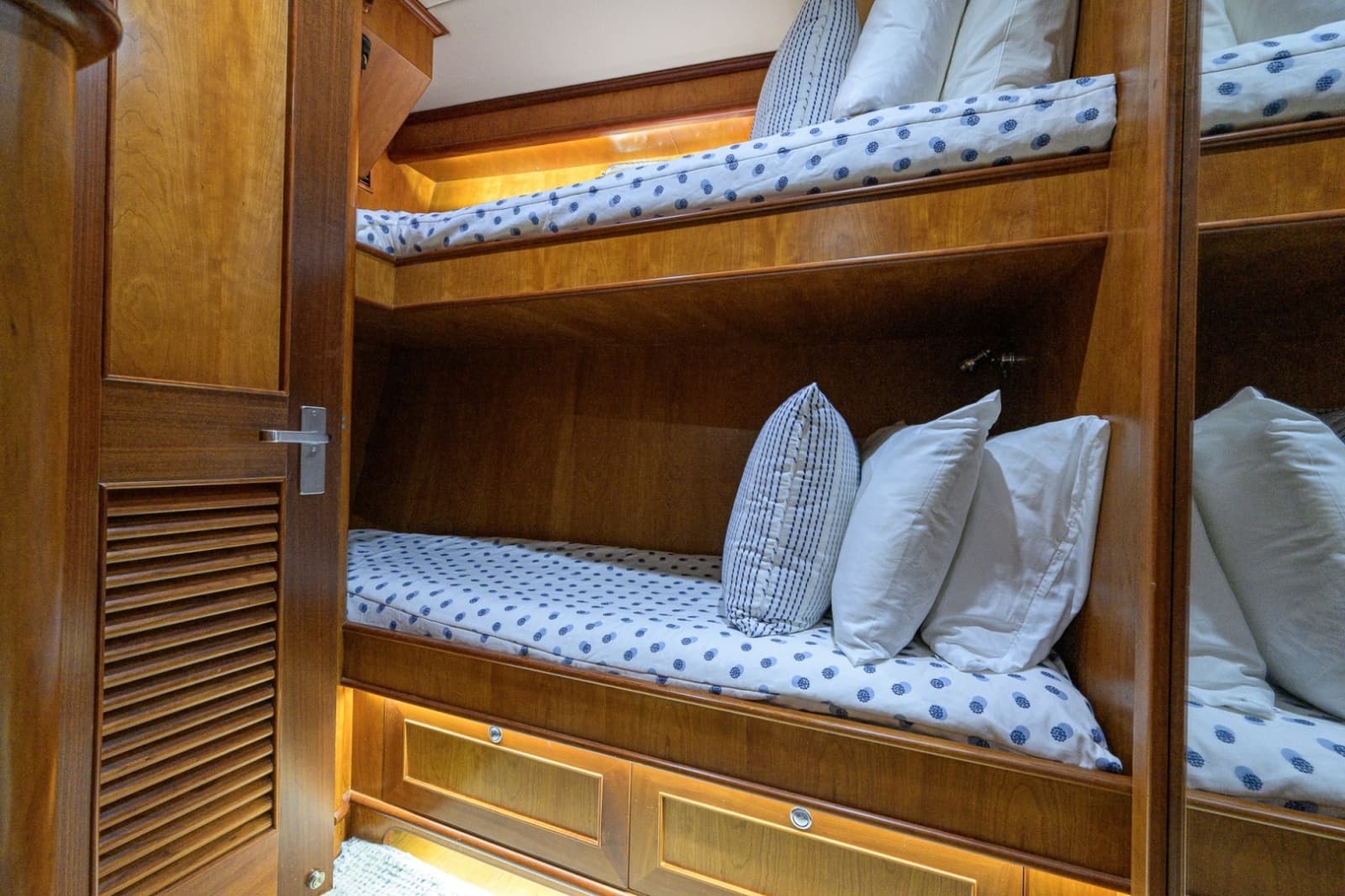 Starboard Guest Stateroom