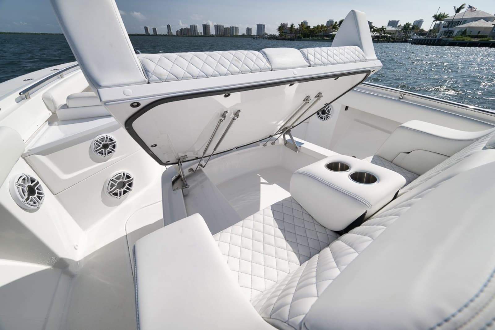 2023 HCB 53 Suenos