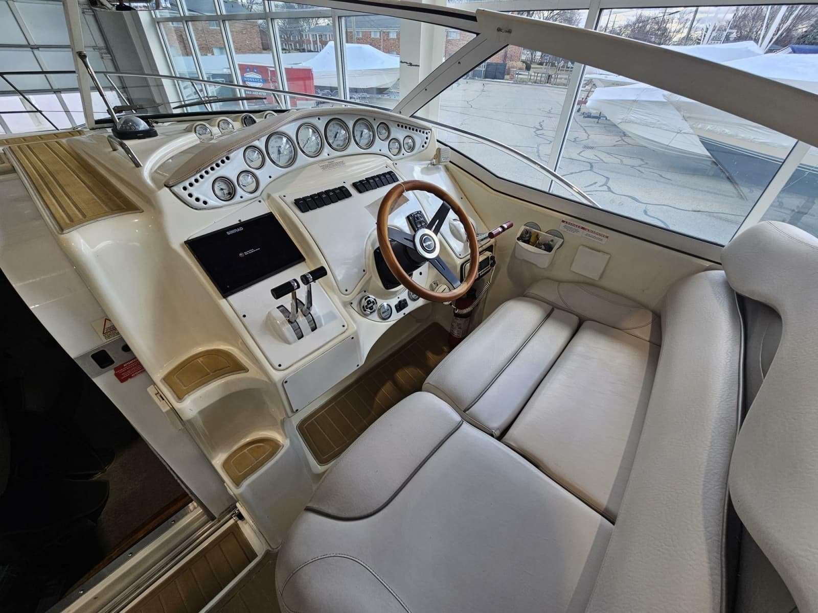 2001 Doral 330 SE