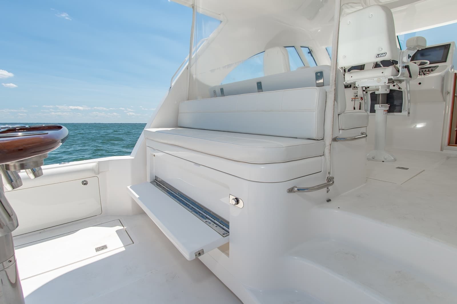 40 Cabo 2013 Ghost 15