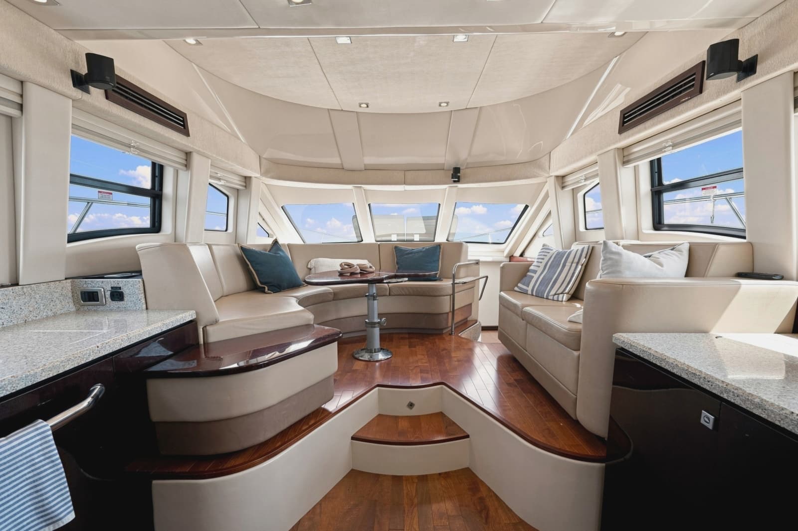 2008 Sea Ray 470 Sedan Bridge