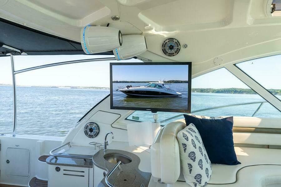 Cockpit TV