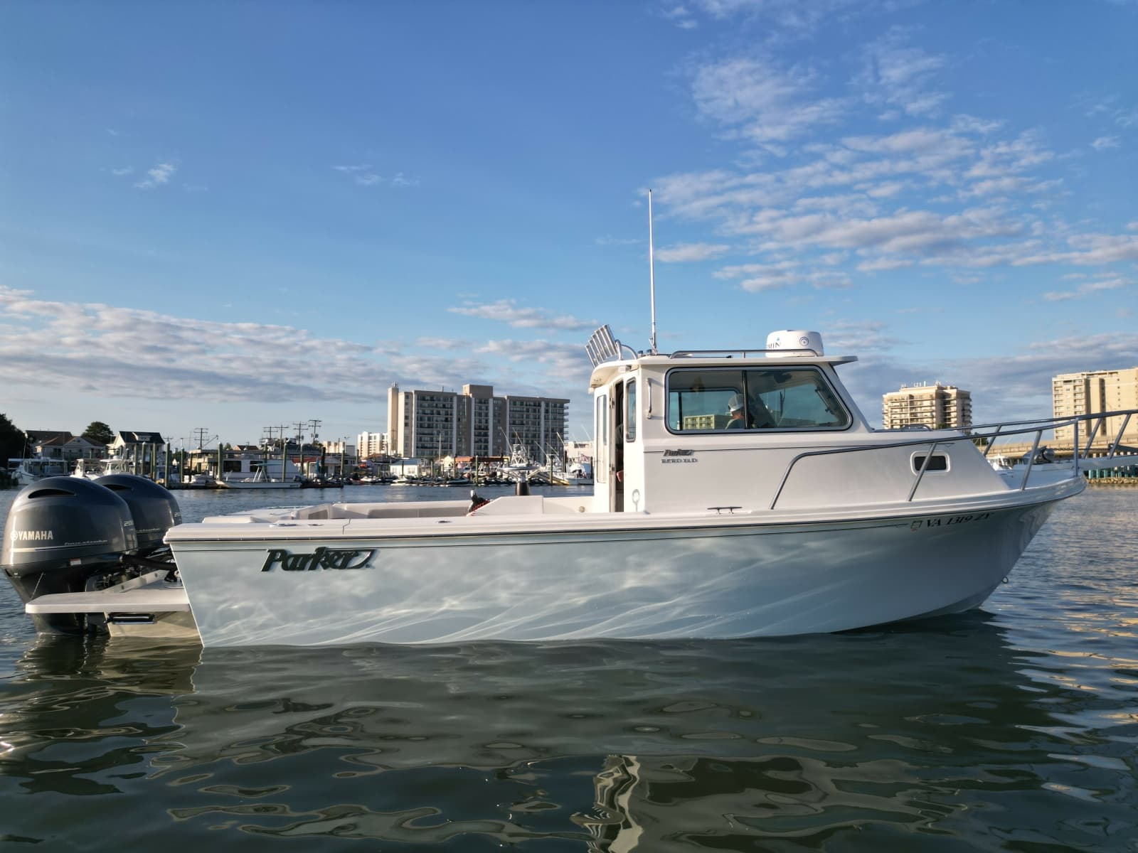 2021 Parker 2520 XLD Sport Cabin